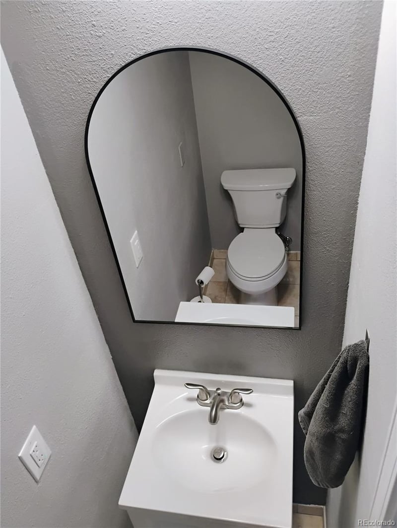 14232 Hawaii Cir #A, Aurora, CO 80012