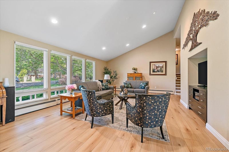 930 Reed Ct, Lakewood, CO 80214