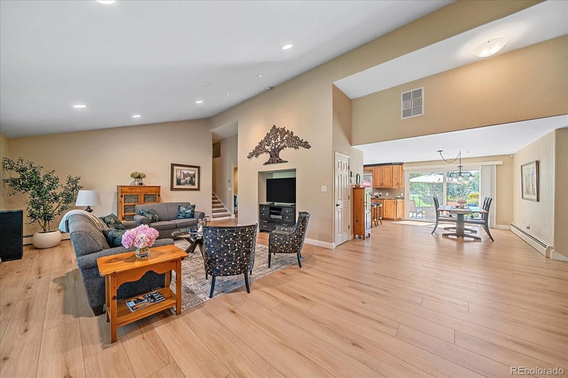 930 Reed Ct, Lakewood, CO 80214