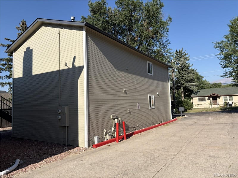 1011 Bennett Ave, Colorado Springs, CO 80909