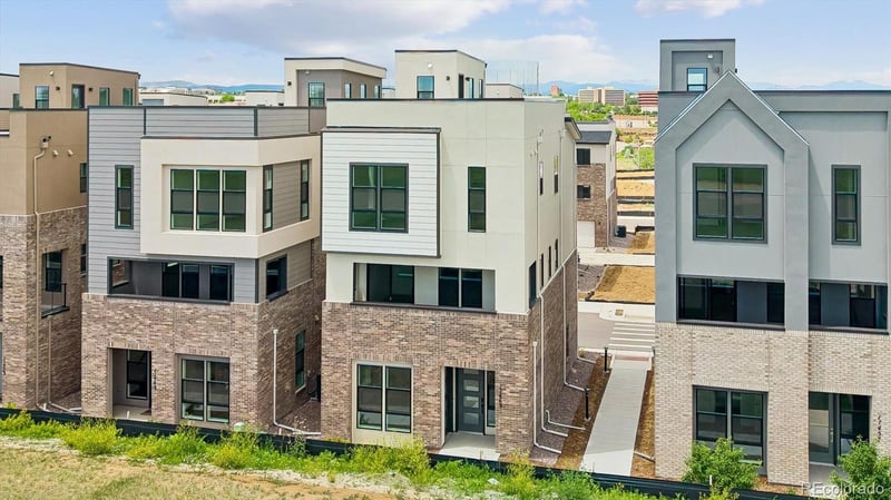 11463 Briarwood Cir, Centennial, CO 80112