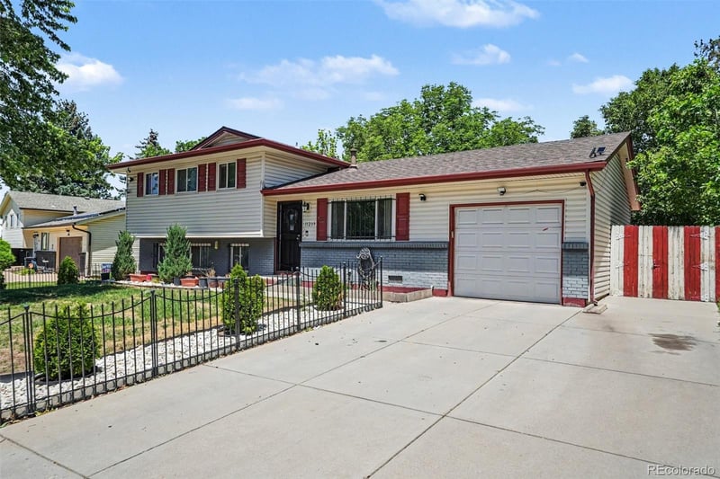 11239 Center Ave, Aurora, CO 80012