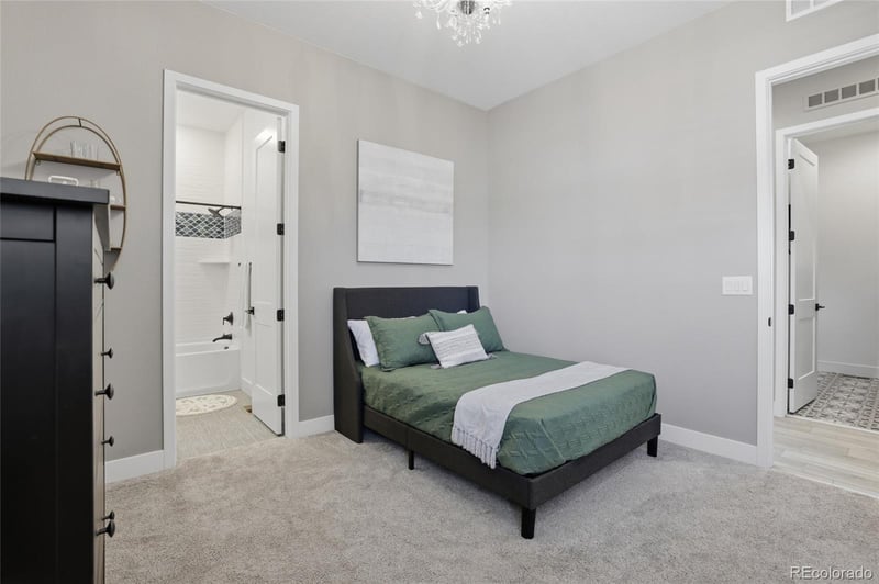 2104 Bellcove Dr, Castle Rock, CO 80108