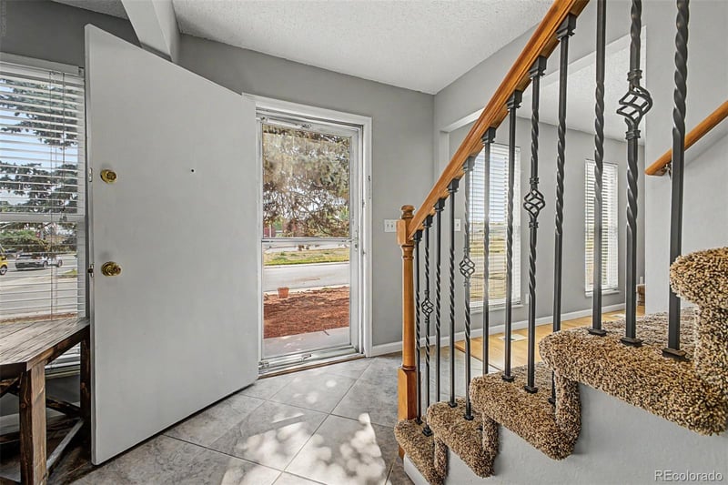 2405 S Granby Way, Aurora, CO 80014