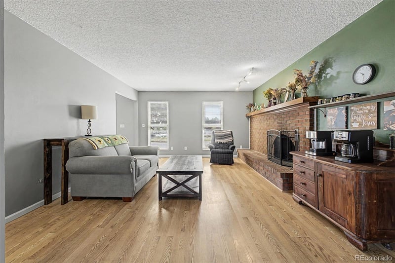 2405 S Granby Way, Aurora, CO 80014