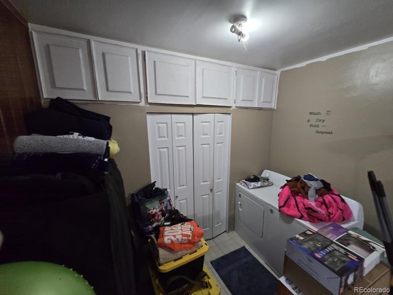 1437 Yates St, Denver, CO 80219