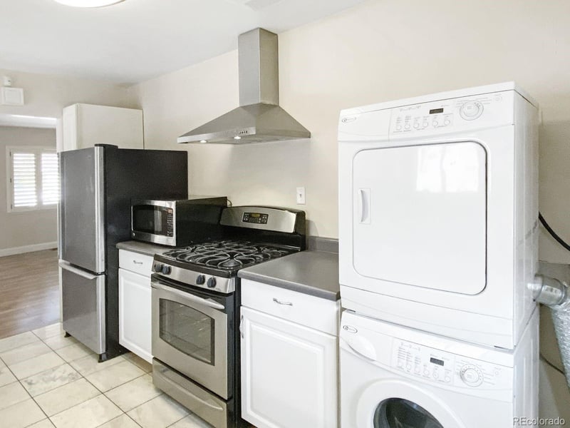 4336 Acoma St, Englewood, CO 80110