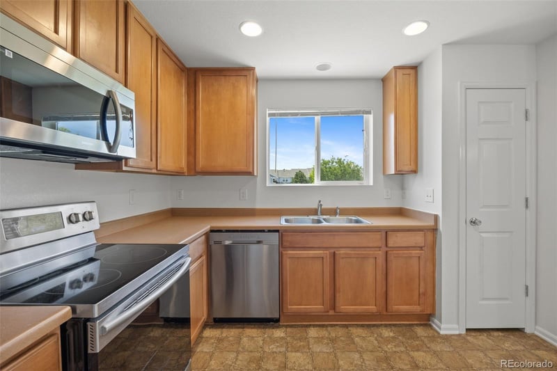 19171 E 58th Ave #D, Denver, CO 80249