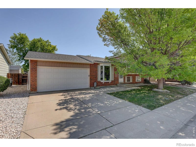 10895 Grange Creek Dr, Thornton, CO 80233