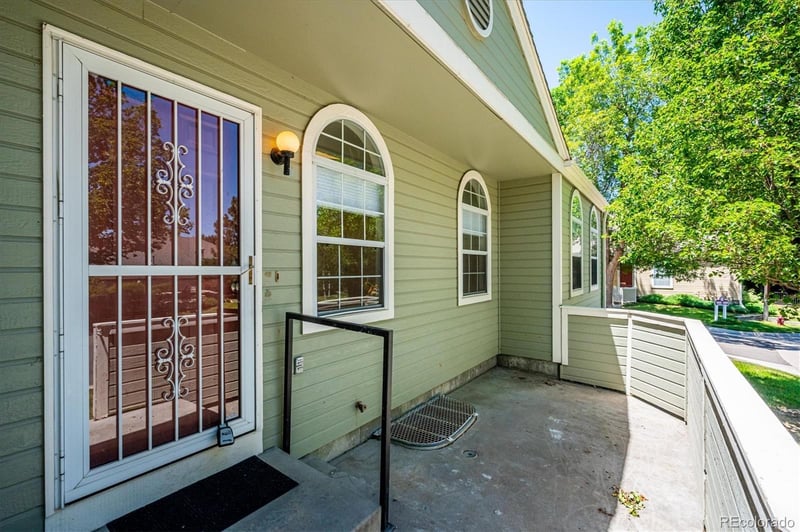 5878 W Asbury Pl, Lakewood, CO 80227