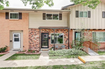 582 S Xenon Ct, Lakewood, CO 80228