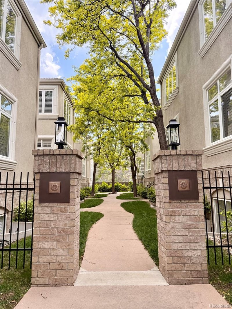 335 Josephine St #A, Denver, CO 80206