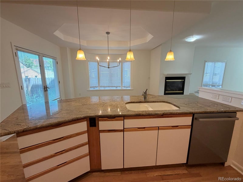 225 Monroe St, Denver, CO 80209