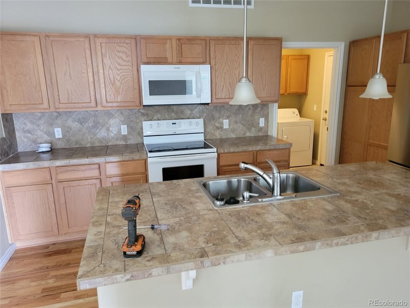 11962 Long Cir #101, Littleton, CO 80127