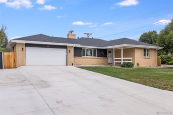 402 Ursula St, Aurora, CO 80011