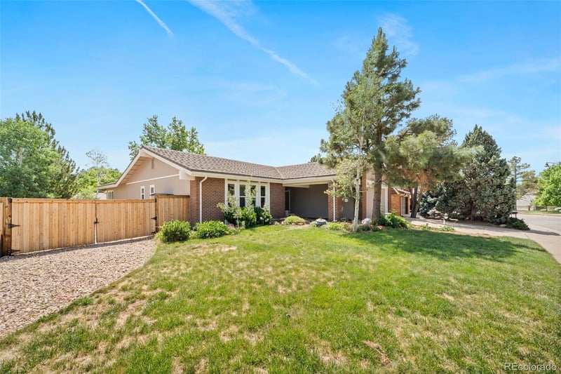 3702 S Mission Pw, Aurora, CO 80013