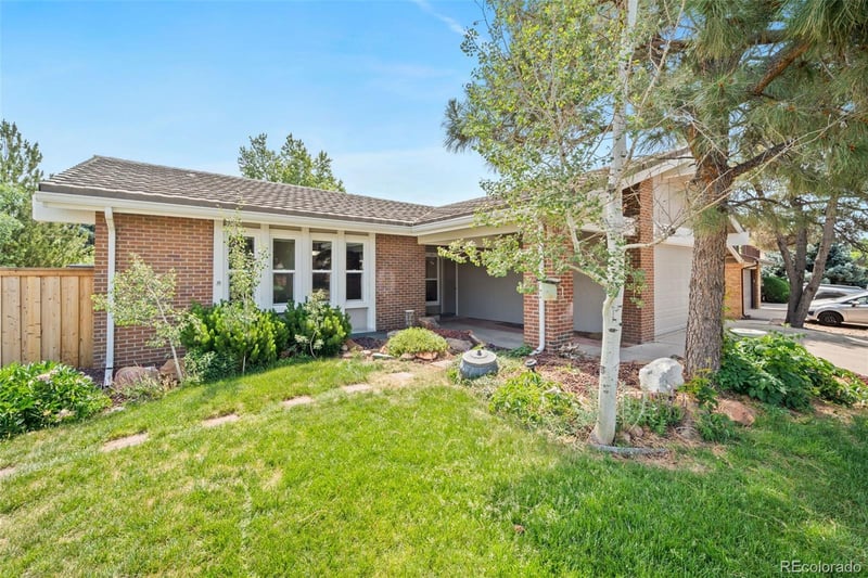 3702 S Mission Pw, Aurora, CO 80013