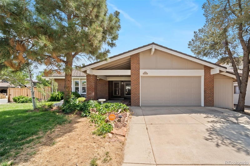 3702 S Mission Pw, Aurora, CO 80013