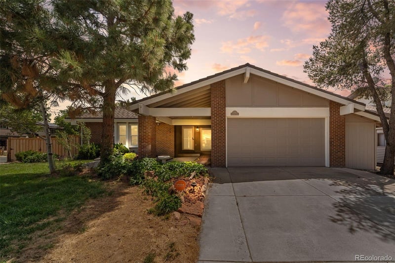 3702 S Mission Pw, Aurora, CO 80013