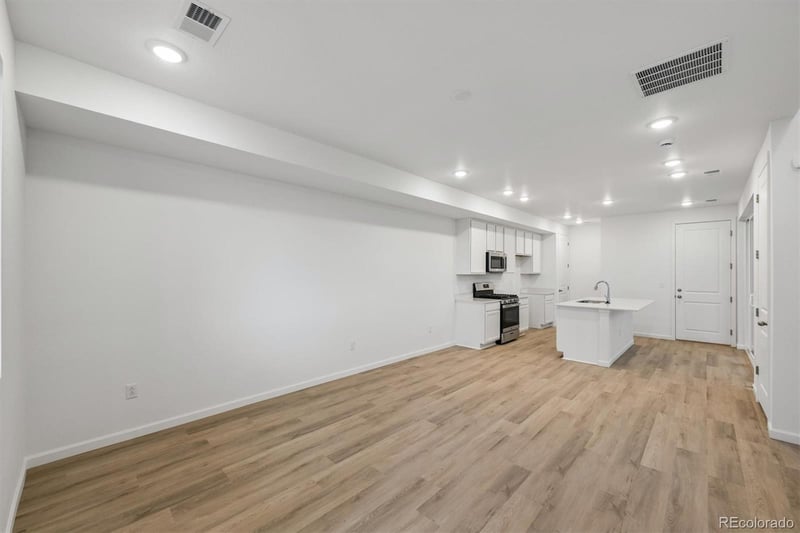 24171 30th Pl, Aurora, CO 80019
