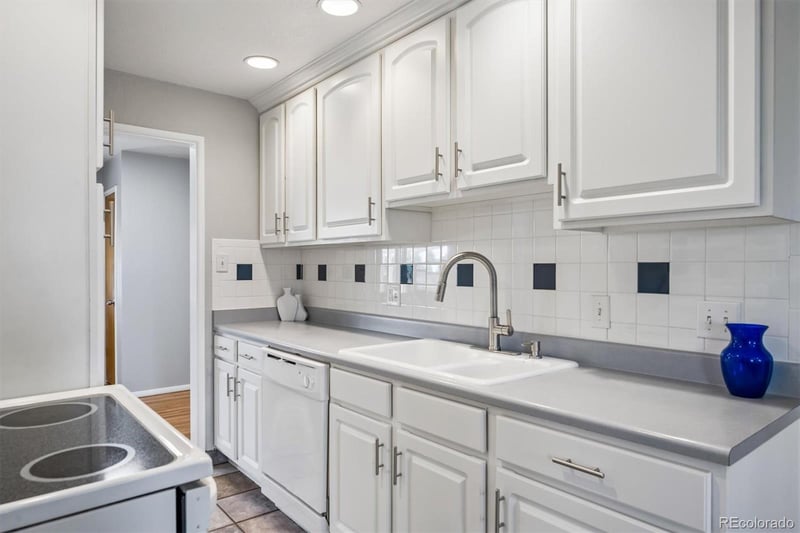2689 Meade St, Denver, CO 80219