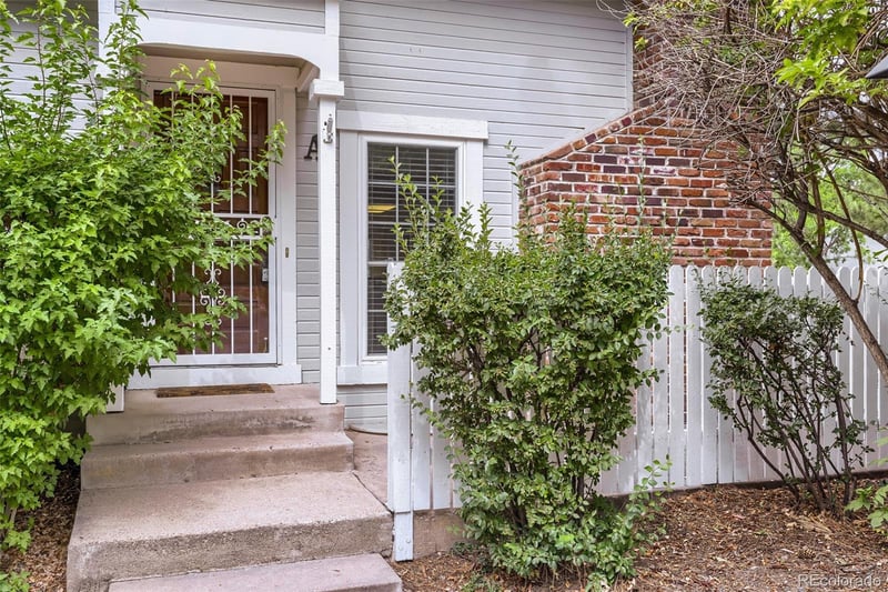 2878 Long Cir #A, Littleton, CO 80120