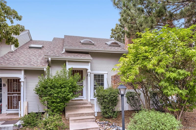 2878 Long Cir #A, Littleton, CO 80120