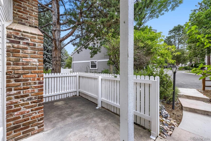 2878 Long Cir #A, Littleton, CO 80120