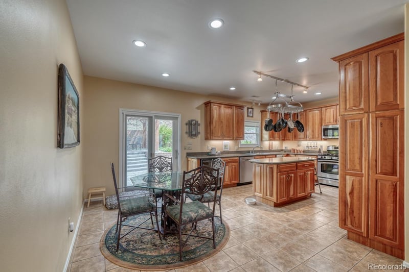 796 Knickerbocker Rd, Westcliffe, CO 81252