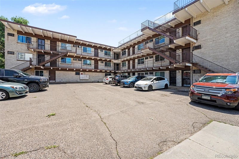 590 Logan St #206, Denver, CO 80203
