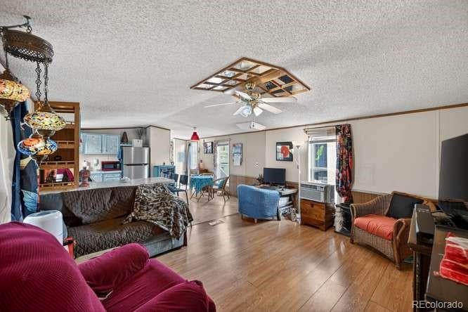 2100 100th Ave, Denver, CO 80260