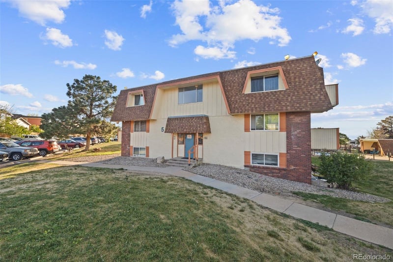 10211 Ura Ln #5-106, Denver, CO 80260