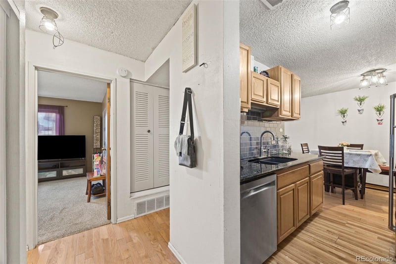 10211 Ura Ln #5-106, Denver, CO 80260