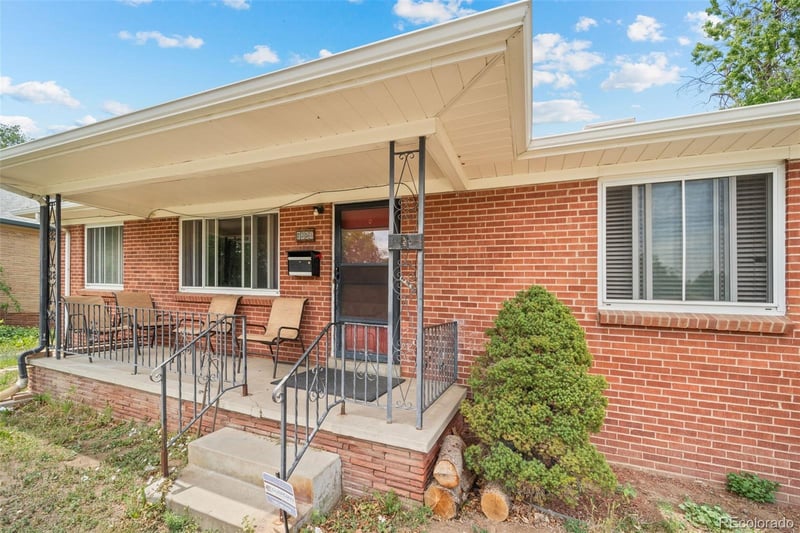2351 Jamaica St, Aurora, CO 80010