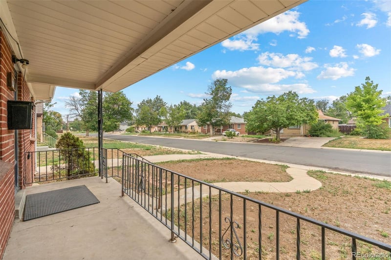 2351 Jamaica St, Aurora, CO 80010