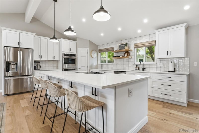 6068 S Locust Cir, Centennial, CO 80111