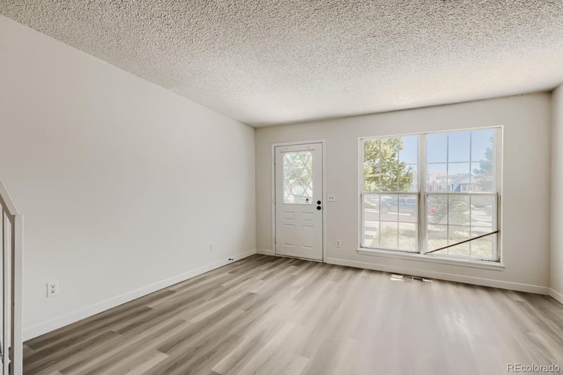 6757 S Independence St, Littleton, CO 80128
