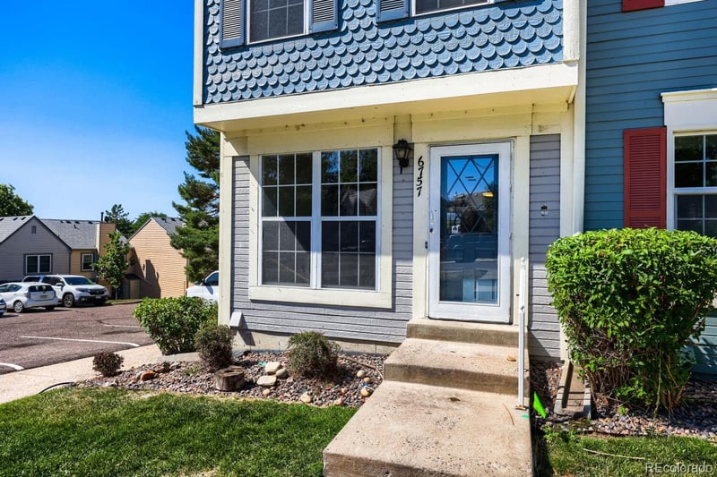 6757 S Independence St, Littleton, CO 80128