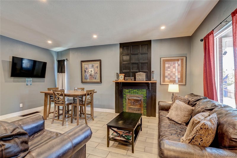 638 Lincoln St, Denver, CO 80209