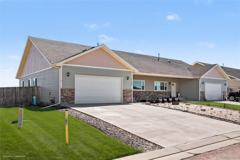 1080 Viewridge Rd, Bennett, CO 80102