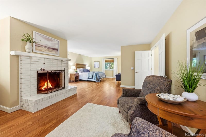 3056 E Hinsdale Ave, Centennial, CO 80122