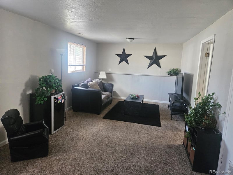 54 Bridle Trl, Pueblo, CO 81005
