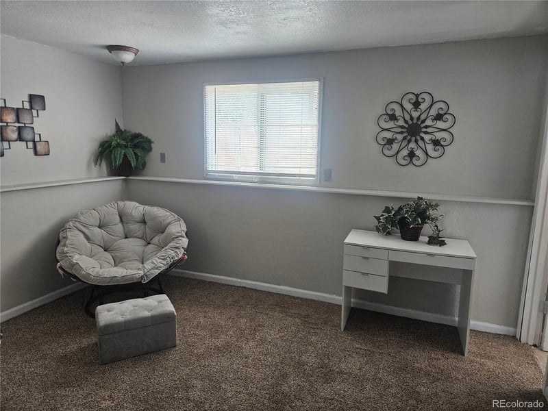 54 Bridle Trl, Pueblo, CO 81005