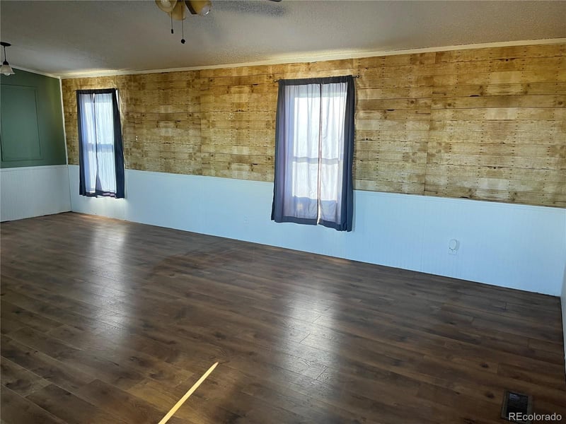 452 Agate Ln, Alamosa, CO 81101
