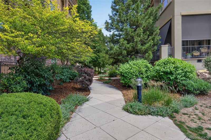 7865 Vallagio Ln #104, Englewood, CO 80112