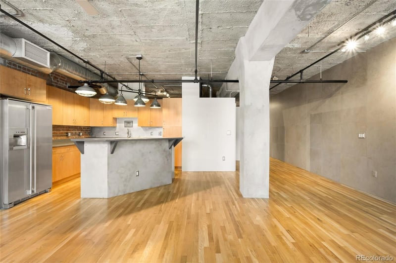 1801 Wynkoop St #302, Denver, CO 80202