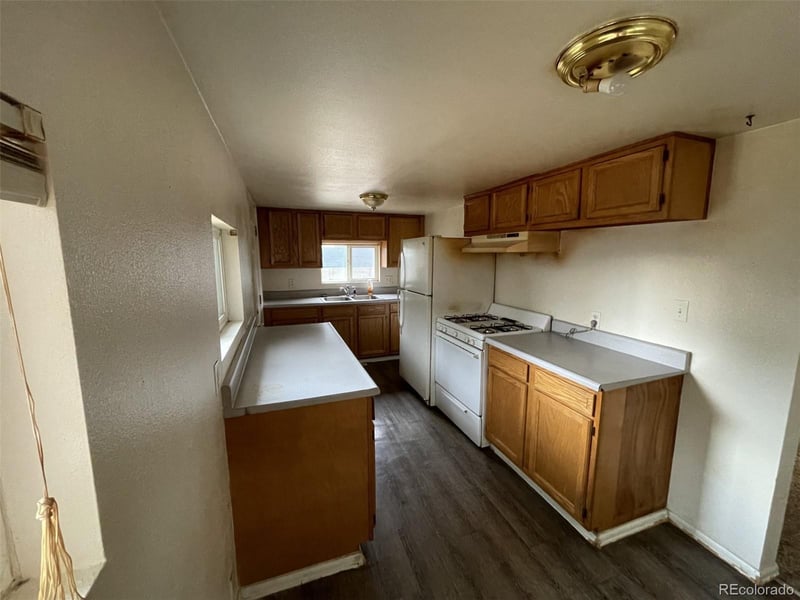 370 Stuart St, Denver, CO 80219