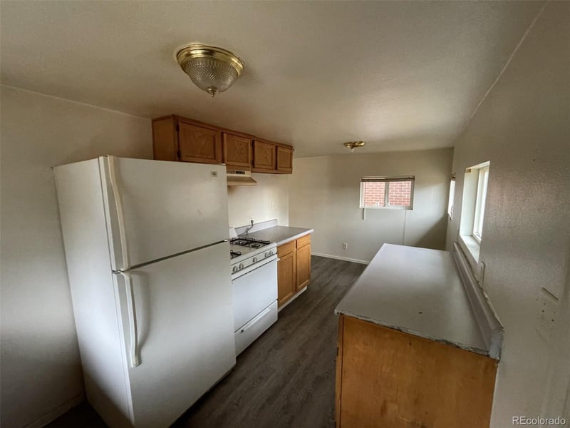 370 Stuart St, Denver, CO 80219