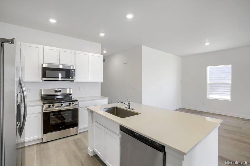 1662 Drumming Dr, Windsor, CO 80550