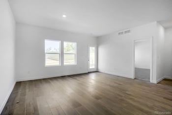 1662 Drumming Dr, Windsor, CO 80550